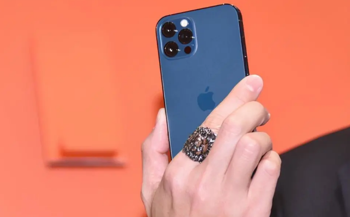 滦平苹果手机维修分享iPhone12系列重启方法教程 
