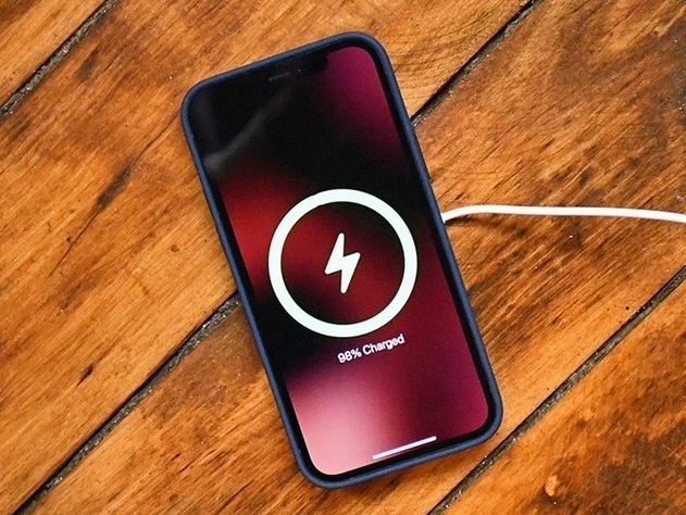 滦平苹果手机维修分享iPhone 12可以随便充电吗 